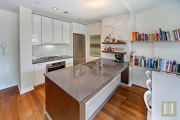 Rented by Halstead Real Estate | media 32