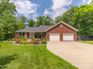 725 Hickory Woods Dr, Taylorsville, KY 40071