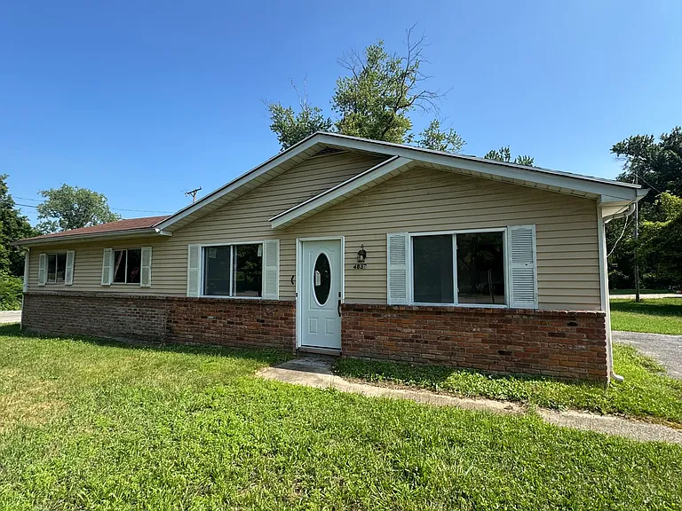 4837 W Bancroft St — Photo 52