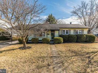 902 Young Pl, Frederick, MD 21702