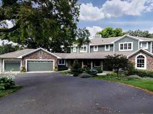 2690 S Shore Dr, Prior Lake, MN 55372