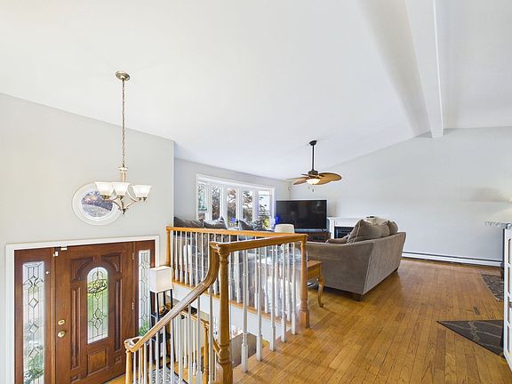 5th image of 6 Lighthouse Ln