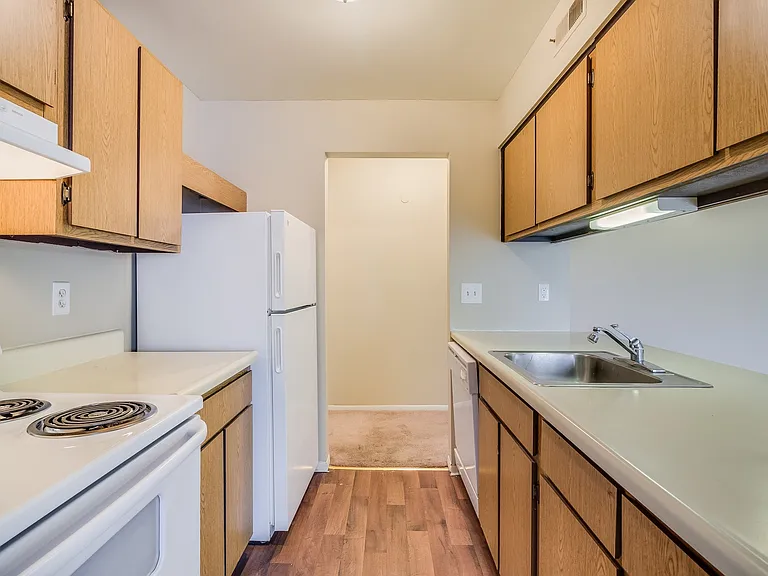 55 Suzanne Dr — Photo 48