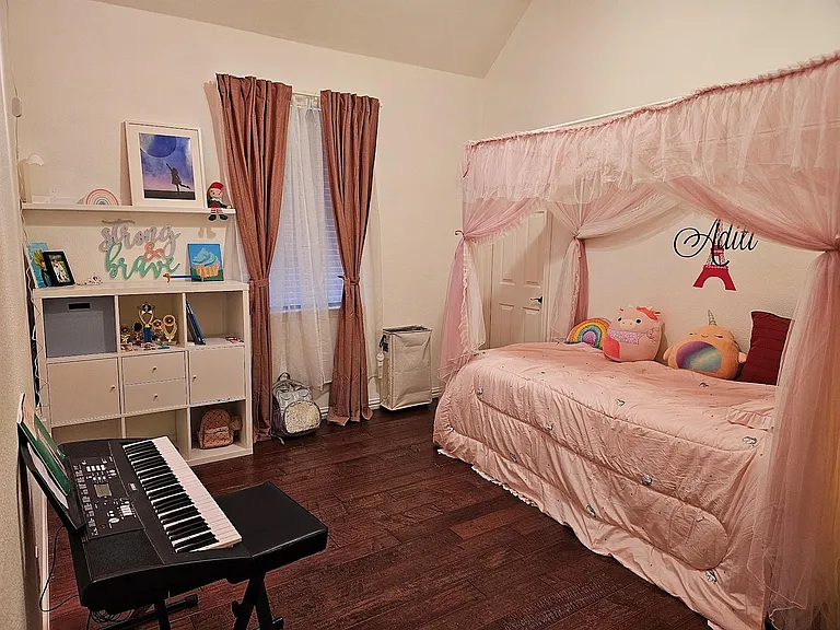 3300 Glenmoor Dr — Photo 15