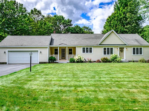 10 Victoria Lane, Windham, ME 04062