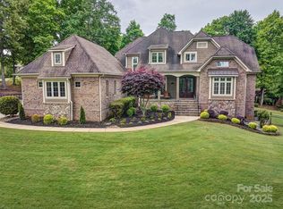 820 Cooks Cove Rdg, Lake Wylie, SC 29710