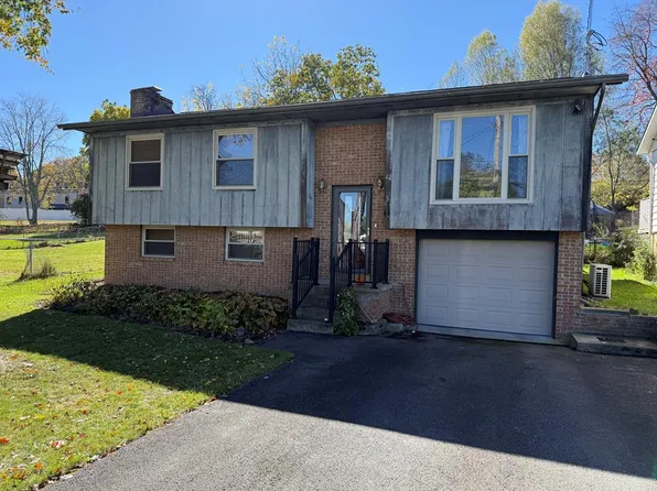 302 Earhart St, Beckley, WV 25801