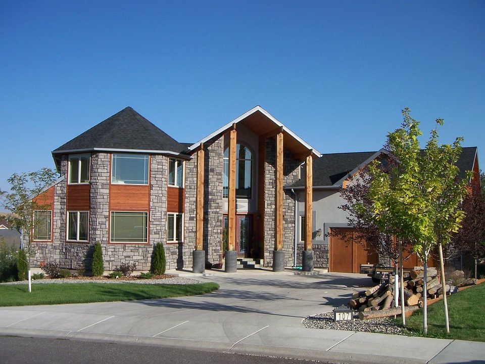 1st image of 107 W Julie Ct
