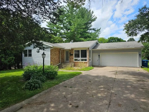 116 Crestview Dr NE, Mount Vernon, IA 52314