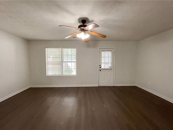 3rd image of 4041 Browne Ct
