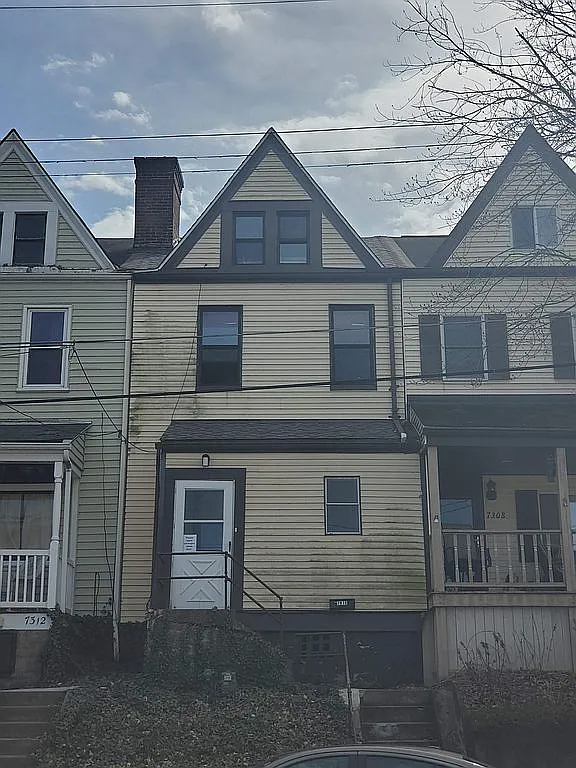 7310 Butler St photo 1
