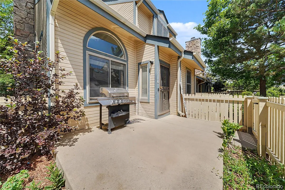 Building Photo - 8774 Allison Dr #A