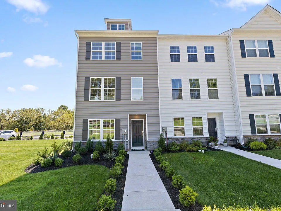 562 Swamp Creek Rd