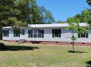 111 Stone Place Rd, Dunn, NC 28334