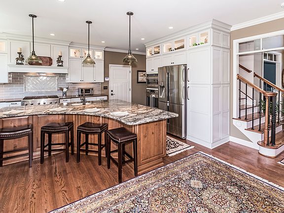 5th image of 8916 Isherwood Ln