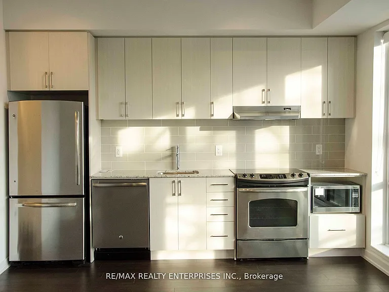 2560 Eglinton Ave W #310 — Photo 2