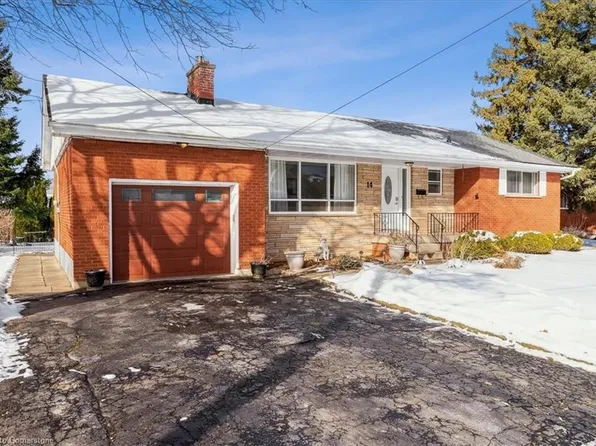 14 Tunbridge Cres, Grimsby, ON L3M 2V9