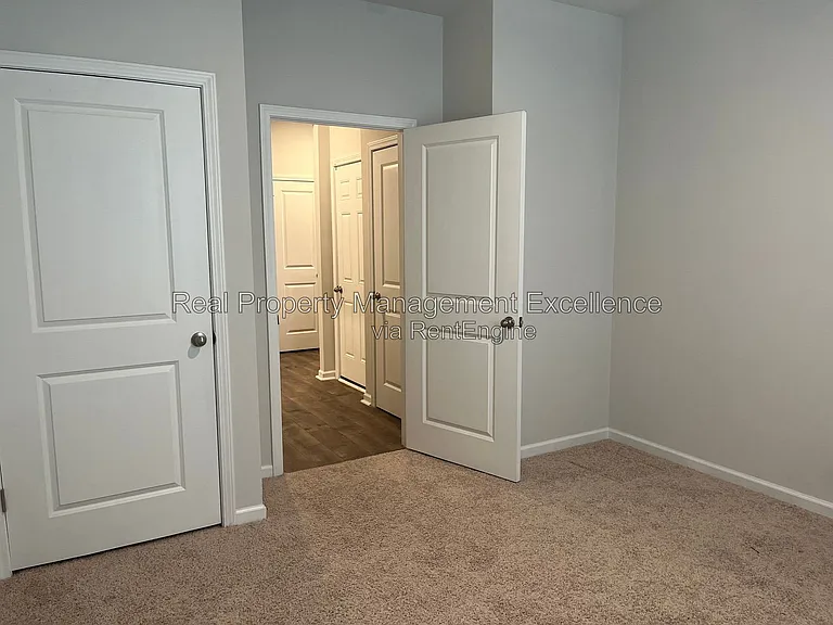 248 Lothian — Photo 19