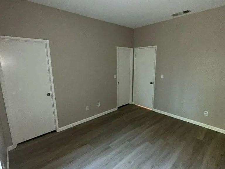 637 Atherton Pl #403 — Photo 17