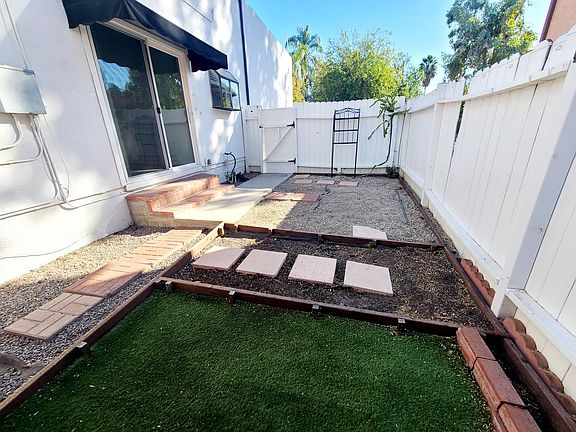 3rd image of 21211 De La Guerra St #B