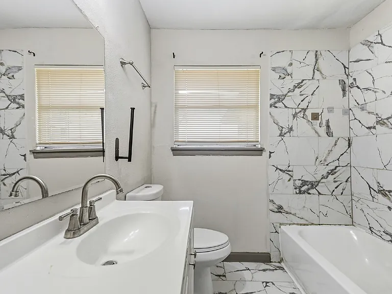 5413 Vae Dr — Photo 6