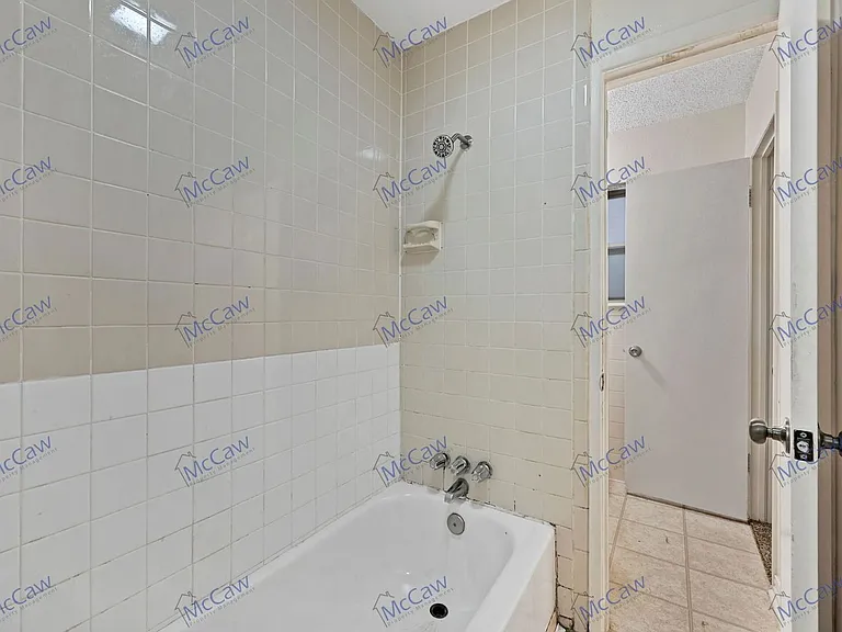 3532 Hilton Dr — Photo 16