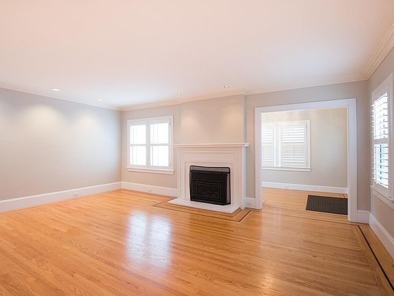 4th image of 1104 Vancouver Ave