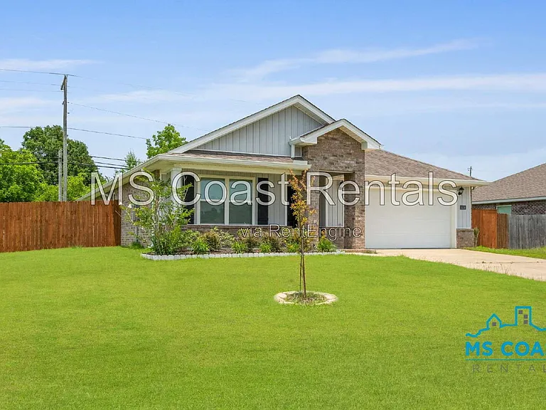 15236 Cypress Way — Photo 2
