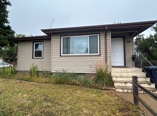 280 9th St W, Dickinson, ND 58601