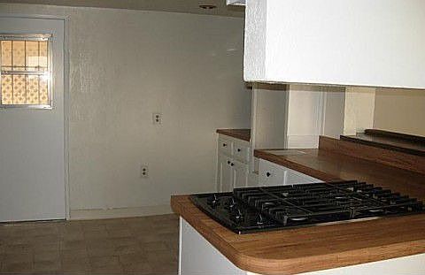 4th image of 20306 Arline Ave