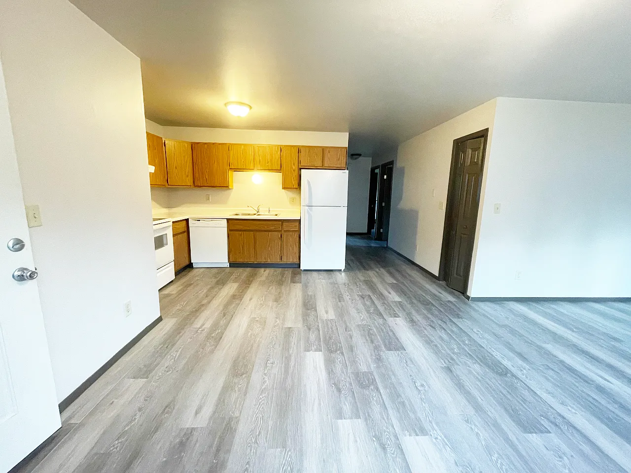 271 Shannon Court, Unit 4 — Photo 3