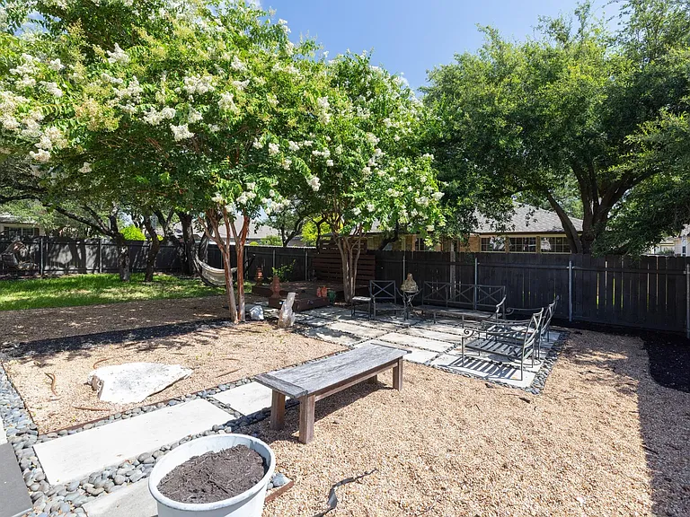 11716 Fletcher Hall Ln — Photo 27