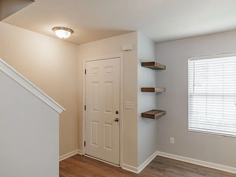 157 Brockett Dr — Photo 7