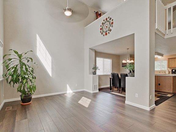 5th image of 14632 Race St