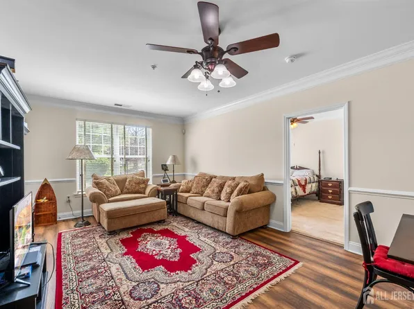 100 Middlesex Blvd APT 144, Plainsboro, NJ 08536