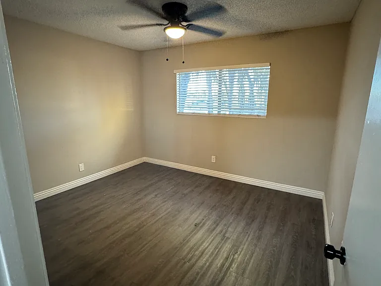 317 Zenith St #3 — Photo 8