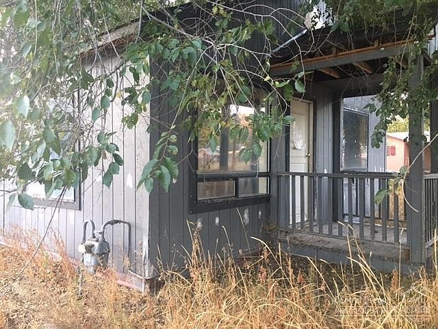 2nd image of 616 SE Willowdale Dr