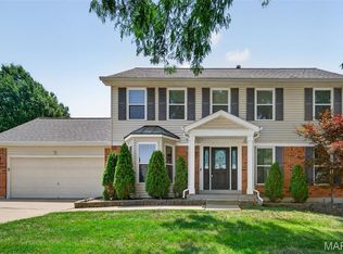 1525 Atlantic Crossing Dr, Fenton, MO 63026