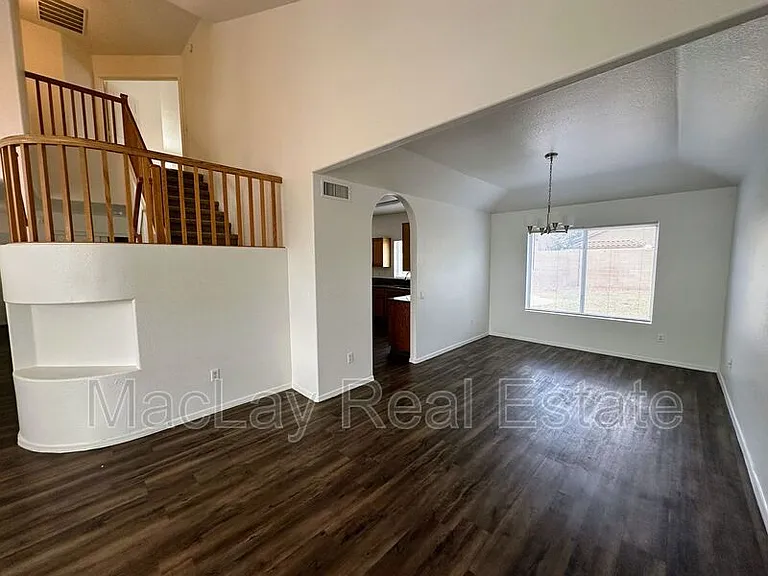 1392 W Morelos St — Photo 2