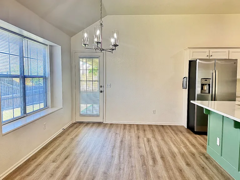 17609 Gold Dr — Photo 9