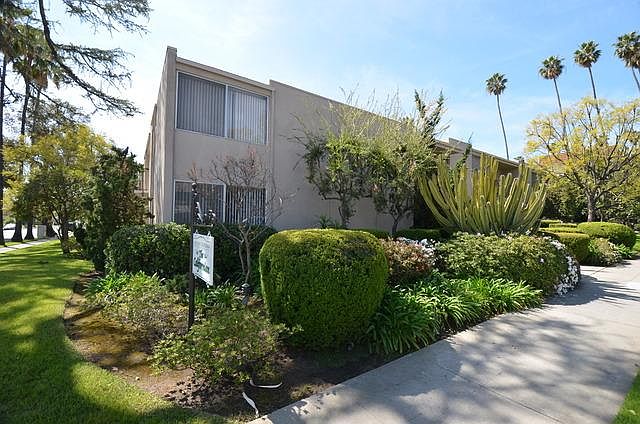 1st image of 400 E California Blvd APT 1