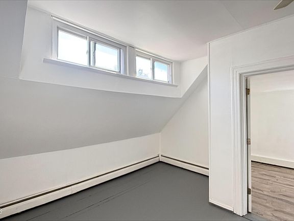 3rd image of 80 Shore Blvd APT 2