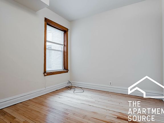 5th image of 3822 N Sheffield Ave #1