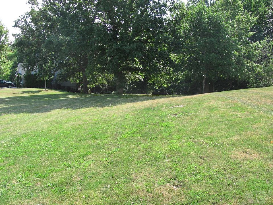 1st image of 2 Cambridge Ct