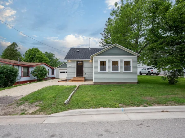 109 2nd Ave NW, Byron, MN 55920