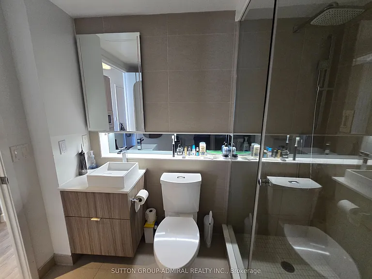 215 Queen St W #1802 — Photo 16