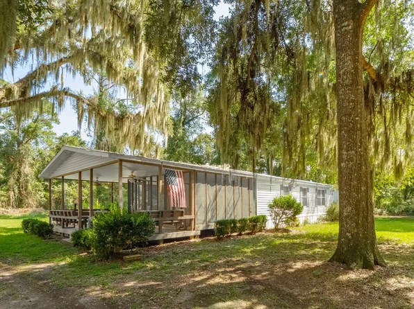 1042 Live Oak Ln NE, Townsend, GA 31331