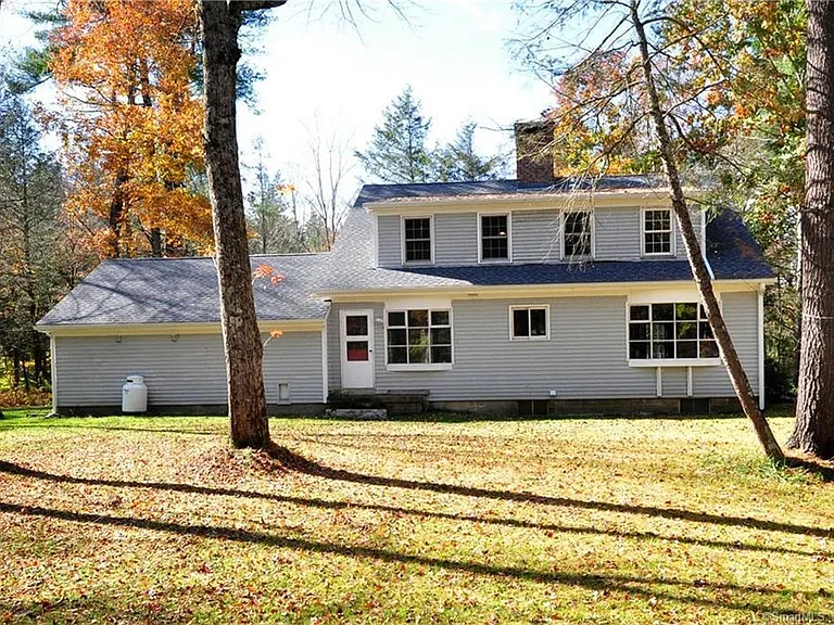 706 Maple St — Photo 2