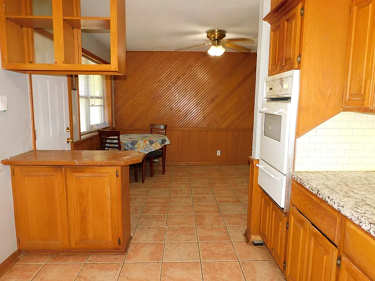 NW 81st St — Photo 24