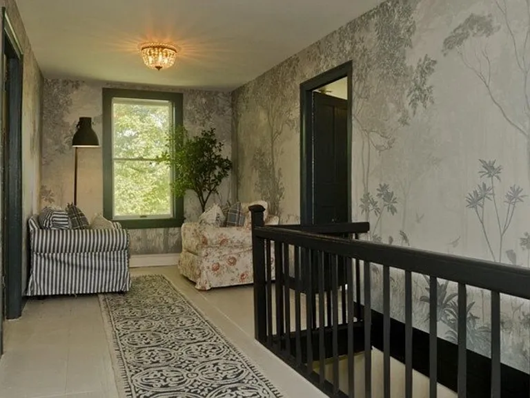 1049 Upper Church St — Photo 22